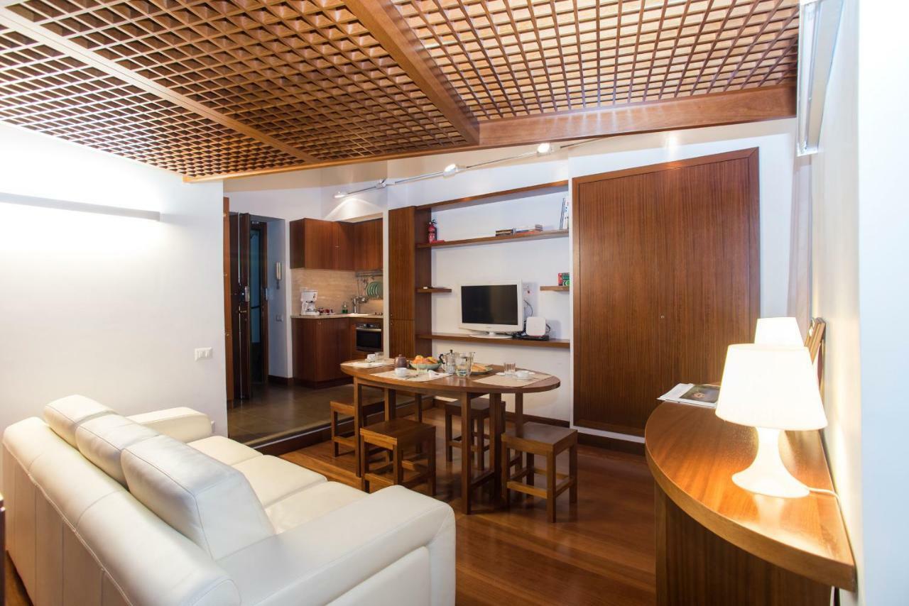 Trevi Fountain - Lovely Loft Apartment Róma Kültér fotó